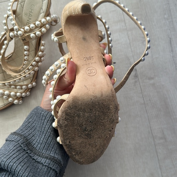 Chanel heels - Picture 4 of 8